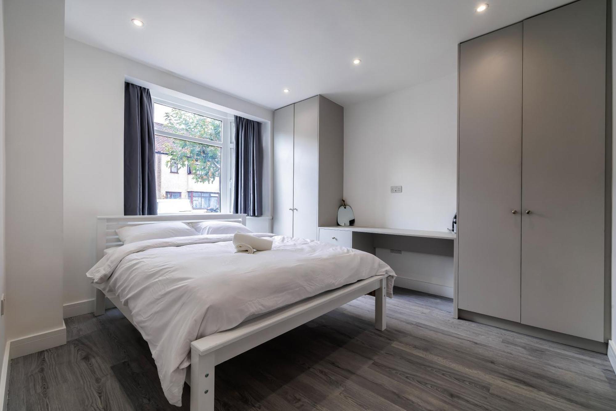 Modern Home With Driveway Parking For 2 Vehicles, Near Tottenham Hotspur Stadium, White Hart Lane Train Station London Exterior foto