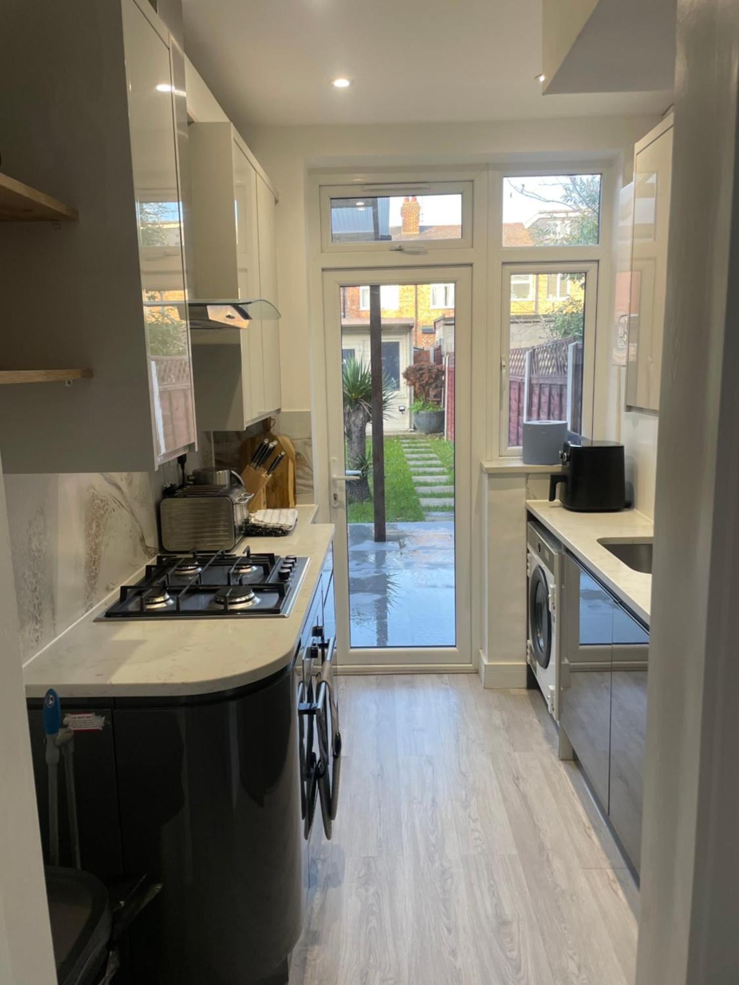 Modern Home With Driveway Parking For 2 Vehicles, Near Tottenham Hotspur Stadium, White Hart Lane Train Station London Exterior foto